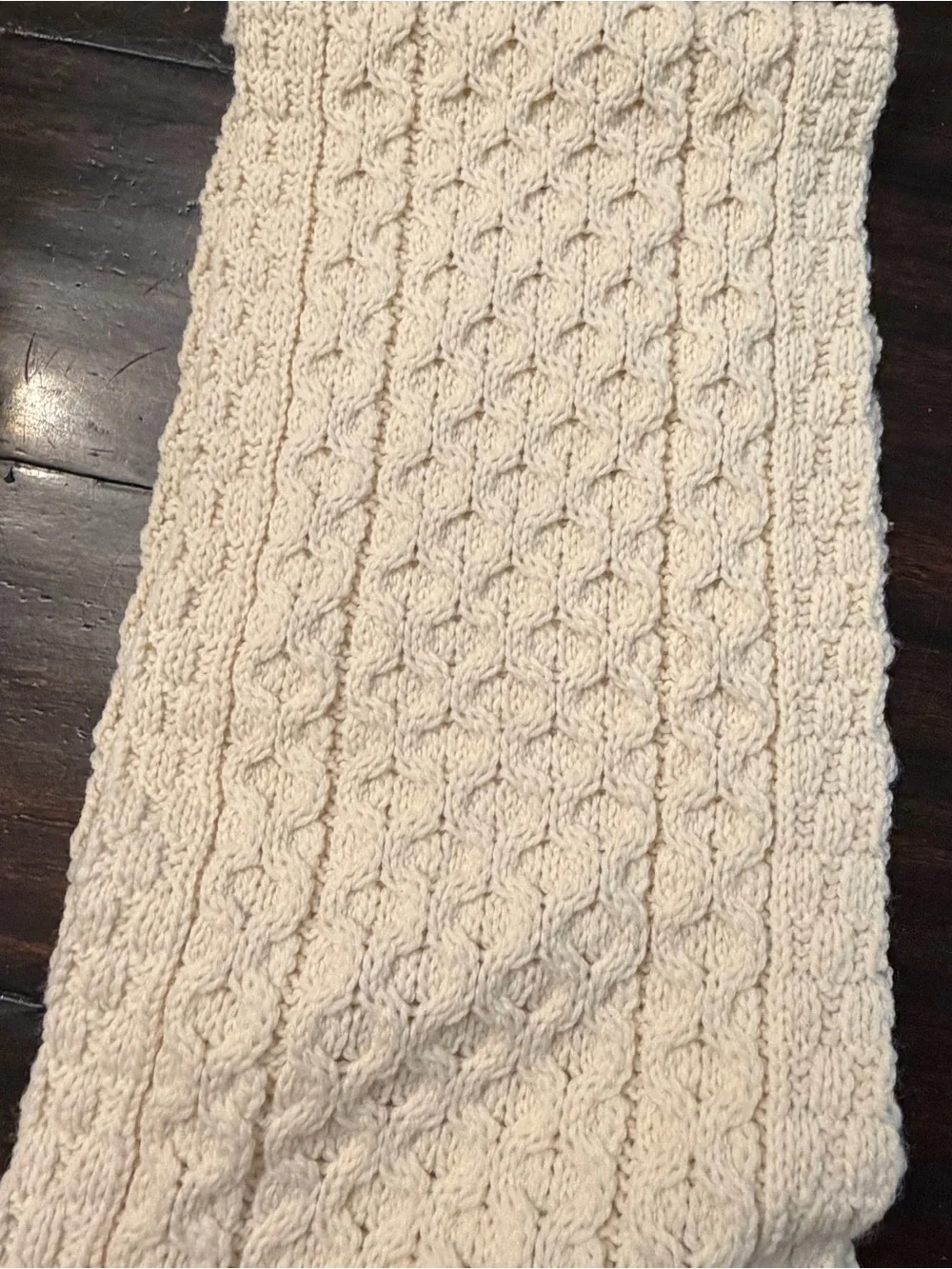 NWT ✨ Merino wool  Cream Cable Knit Women's scarf and mitten set unisex
